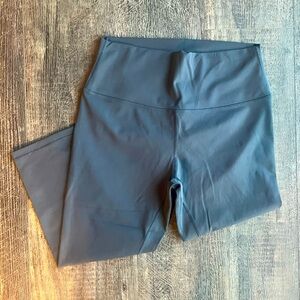 Hayler Apparel 3/4 Crop Yoga/Athletic Leggings